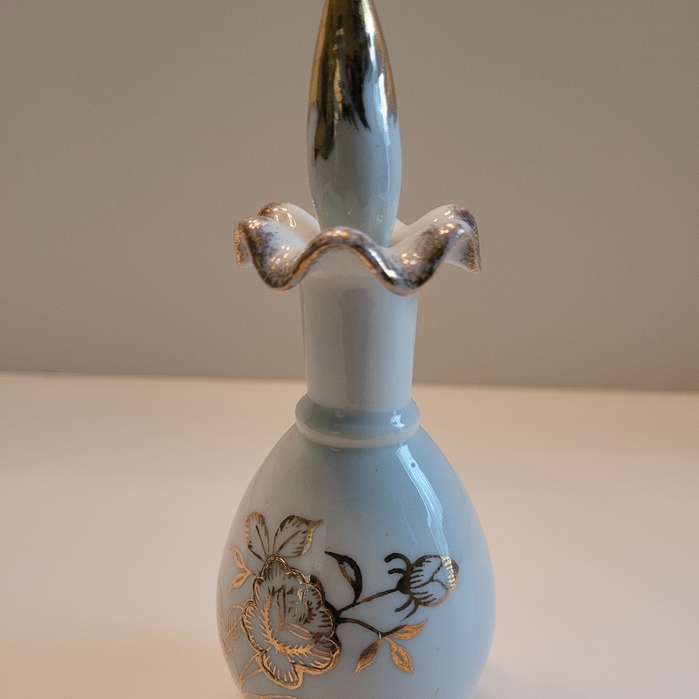 Lipper and Mann Japan Perform Bottle.